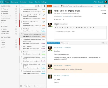Help desk interface with a ticket list on the left and a threaded ticket conversation on the right.